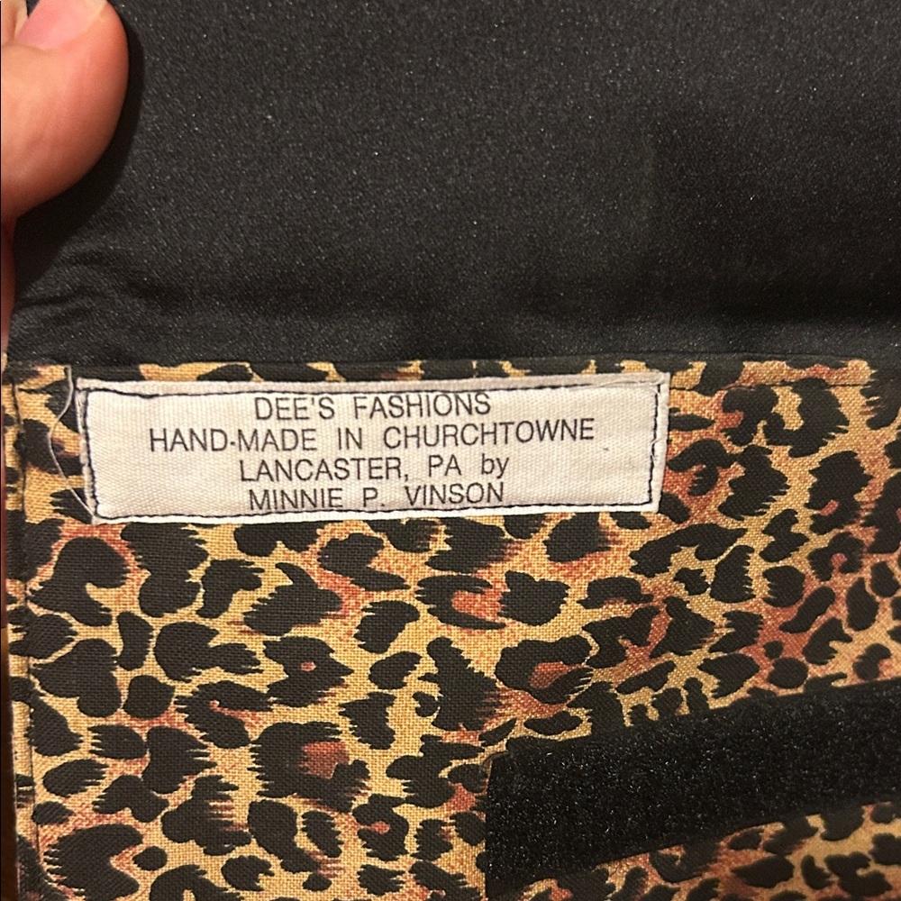 Leopard Print Travel Clutch* - Picture 3 of 7